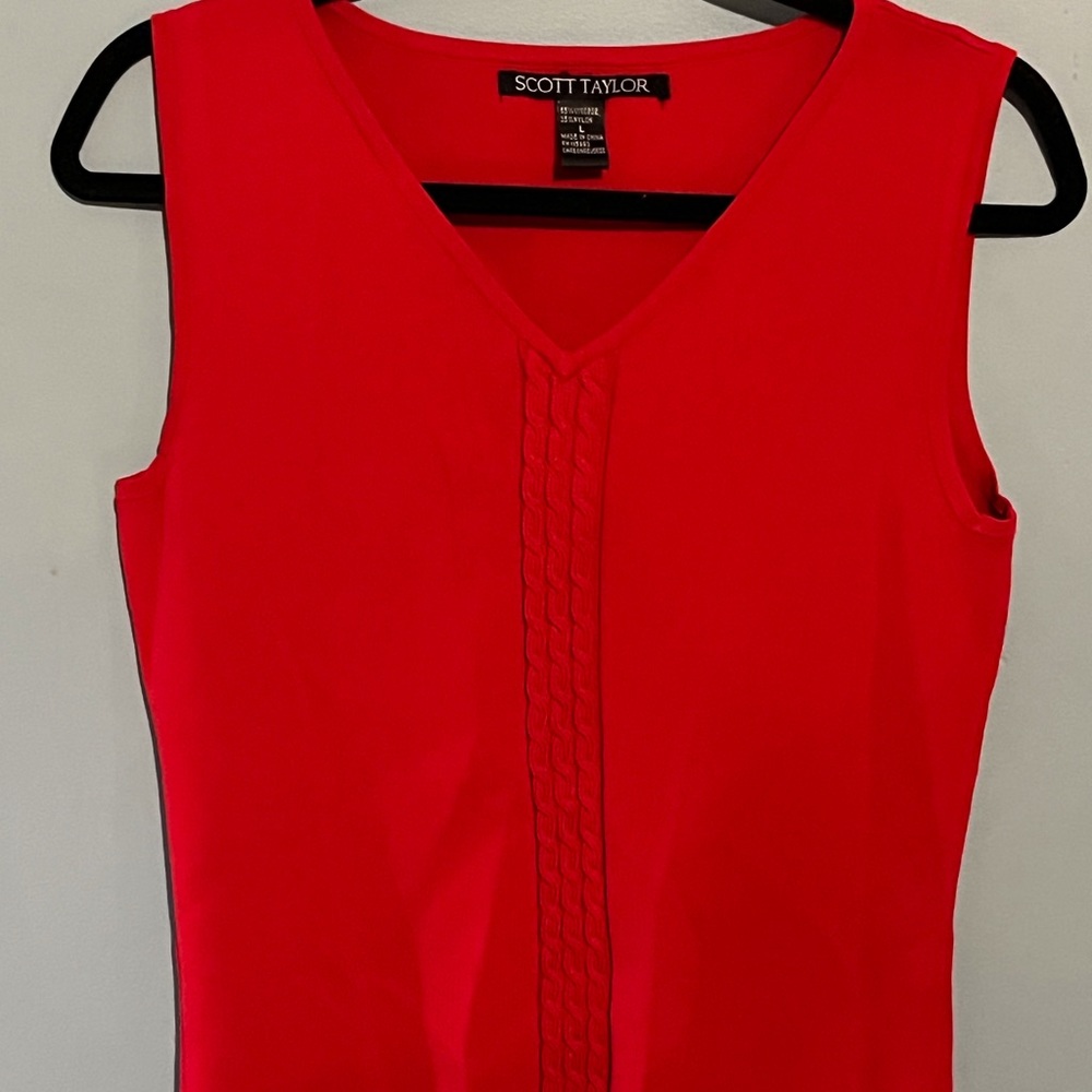 SELLING SCOTT TAYLOR TOP FOR WOMEN SIZE LARGE COLOR RED SLEEVELESS ..